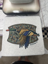 Load image into Gallery viewer, CAMO FLYER