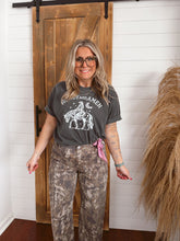 Load image into Gallery viewer, HOWDY & AMEN