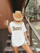Load image into Gallery viewer, HONEY: PAISLEY
