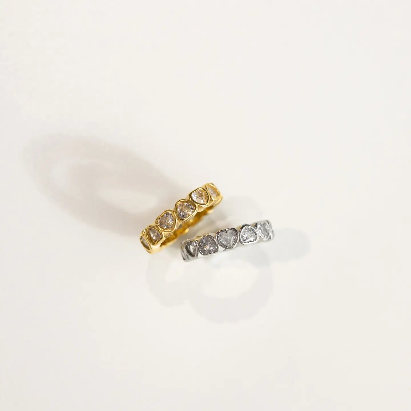 RYNLEE CRYSTAL HEART RING SZ 7