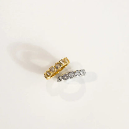 RYNLEE CRYSTAL HEART RING SZ 7