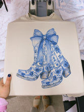 Load image into Gallery viewer, COASTAL BOOTS: BLUE
