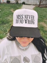 Load image into Gallery viewer, MISS NEVER DO NO WRONG: BLACK
