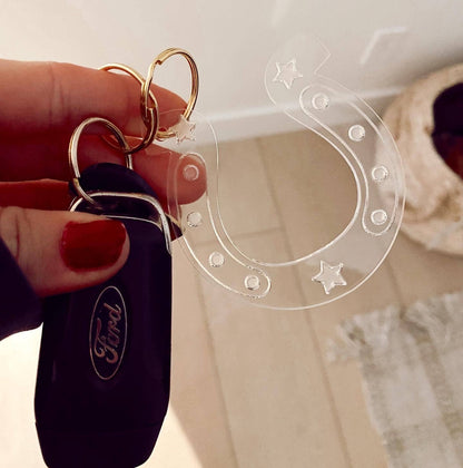Lucky Horseshoe Keychain: Silver