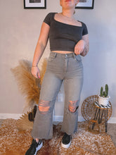 Load image into Gallery viewer, SMOKEY LANE JEANS
