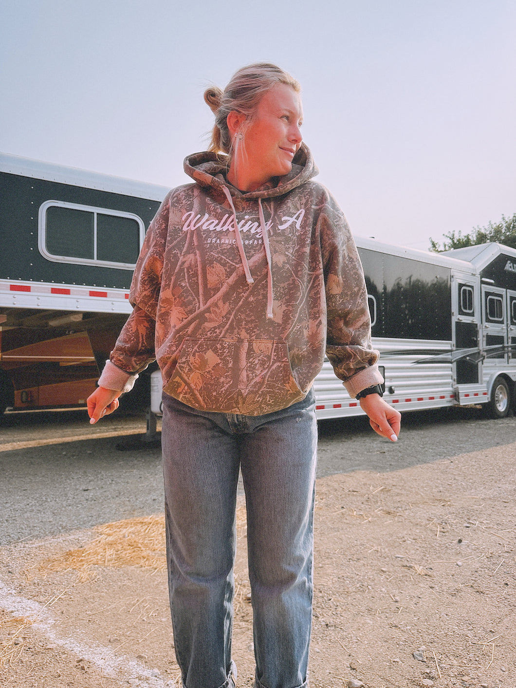 DEADWOOD WA HOODIE