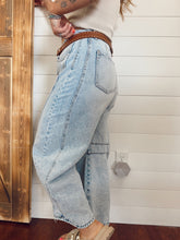 Load image into Gallery viewer, HORIZON BARREL JEANS
