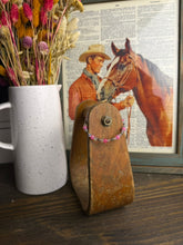 Load image into Gallery viewer, THE PINK QIARTZ BRACELET
