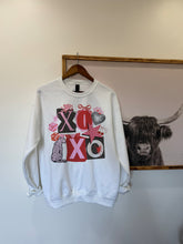 Load image into Gallery viewer, XOXO COLLAGE
