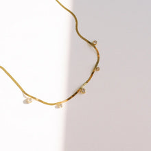 Load image into Gallery viewer, Cassi Herringbone Crystal Necklace
